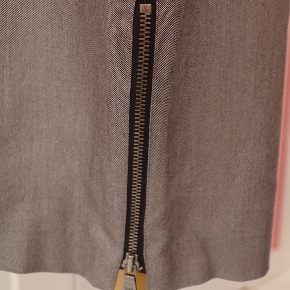 Gap Grey Cowl Neck Sheath Dress NEW Sz. 2 - Picture 4 of 5